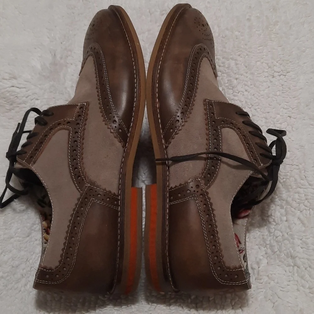 Vince Camuto Two-Tone Brown Oxford Shoes